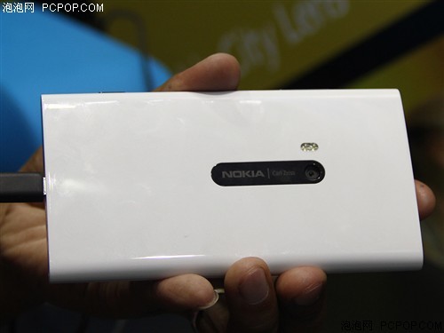 WP8孪生机HTC8X/Lumia920特点解析