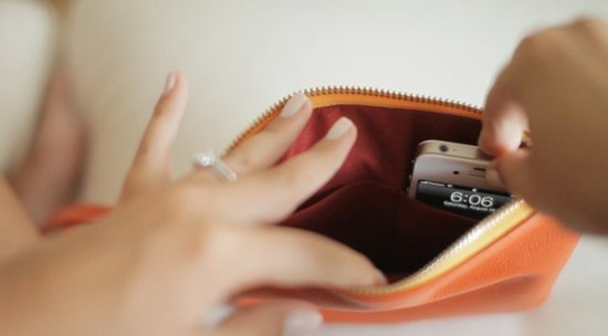 ,智能手机,平板电脑,Everpurse:能够给智能手机充电的时尚手袋