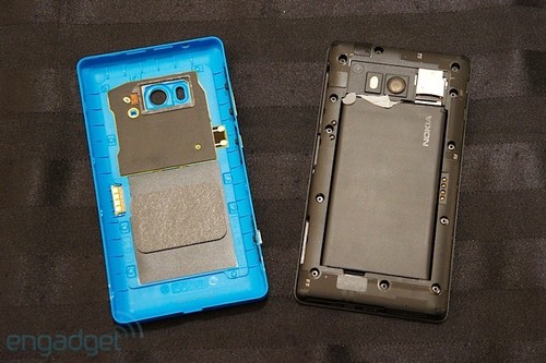 4.3寸S4双核WP8强机 Lumia 810真机体验 