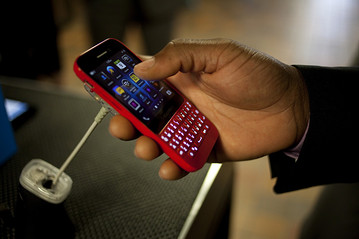 ,智能手机,操作系统,并购重组,Apple,Google,Microsoft,黑莓哪些资产最值钱？