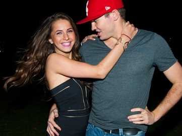 ,Facebook,趋势网盘点：11款奇葩“约炮”应用神器