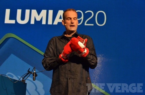 双核+无线充电 十大数字解析Lumia 920 