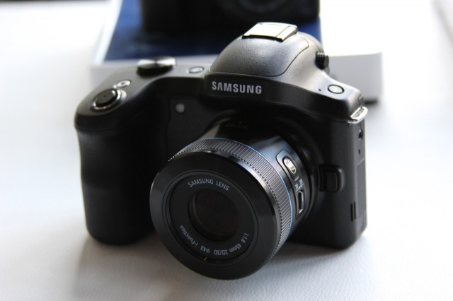 ,平板电脑,媒体人,智能手机,移动智能联网终端新玩家：相机？还是手机？