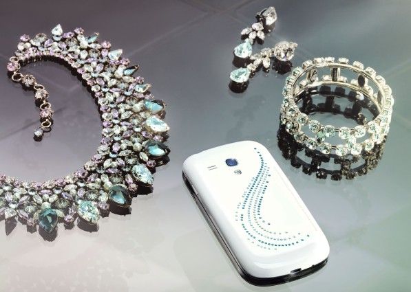 ,智能手机,不一样的三星S3 mini圆你的水晶梦