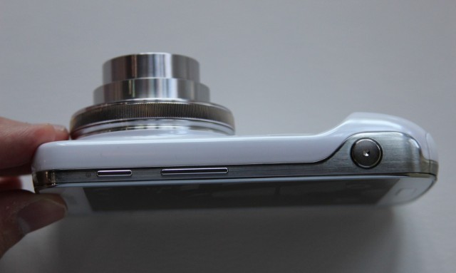 ,平板电脑,媒体人,智能手机,移动智能联网终端新玩家：相机？还是手机？