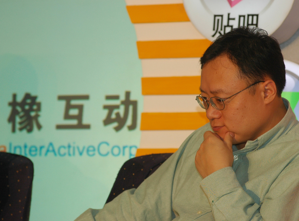 ,人人,陈一舟,社交网络,Facebook,并购重组,新浪,“人人”你是要闹哪般？