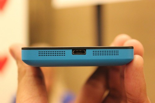 4.3寸S4双核WP8强机 Lumia 810真机体验 