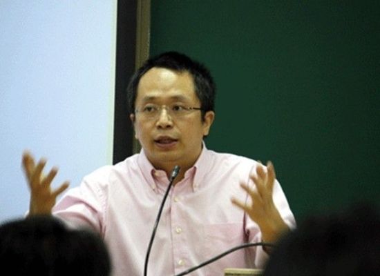 ,周鸿祎,企业家,Apple,Microsoft,周鸿祎困惑:先做产品还是先做情怀? 自己抓产品还是培养别人?