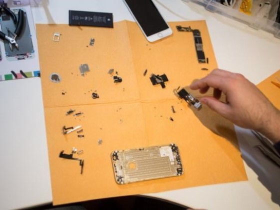 ,Apple,Samsung,智能互联网,平板电脑,上市交易,贫富差距：惠普订单减少 富士康员工无法加班而罢工，24K土豪黄金版iPhone6出炉