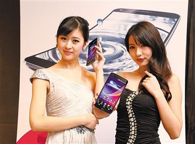 LG曲面屏手机要来啦！