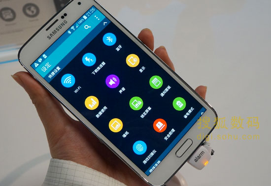 三星Galaxy S5全球首评：最熟悉的陌生人