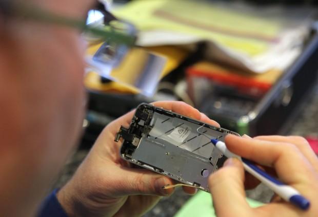 ,Apple,智能手机,并购重组,iPhone：二手市场达百亿美元