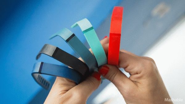 ,创业者,Apple,智能穿戴,从合作到竞争? 苹果公司欲为停售Fitbit腕带让路Apple Watch