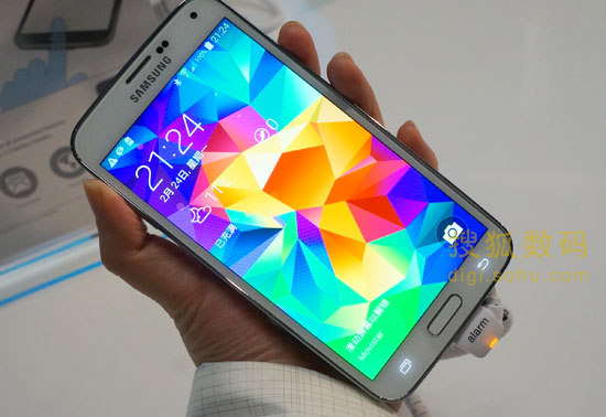 三星Galaxy S5全球首评：最熟悉的陌生人