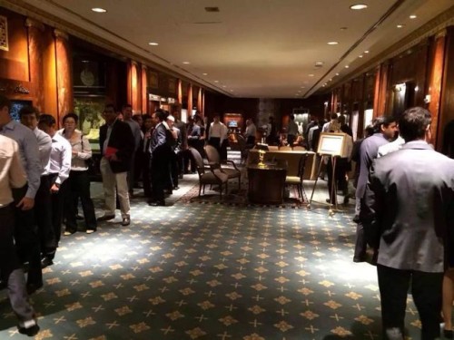 ,马云,投资人,管理层,阿里巴巴,电子商务,风险投资,创业融资,上市交易,阿里巴巴上市：市值或破两千亿美元 马云IPO路演吸引800名投资者