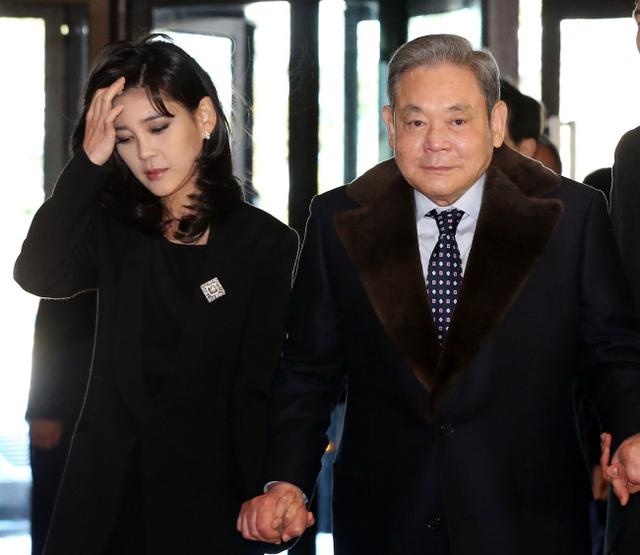 ,Samsung,三星家族动态：李健熙长女李在镕姐姐李富真与三星副总离婚 是内斗？