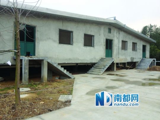 2.jpg ,网易,丁磊,媒体人,管理层,电子商务,丁磊对养猪的热情非常高 网易猪肉在内部被视为最高奖励之一