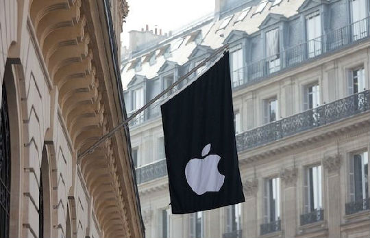 ,Apple,Yahoo,Facebook,平板电脑,Microsoft,管理层,趋势网盘点：仓促决策后悔莫及，哀诉科技行业愚蠢决策