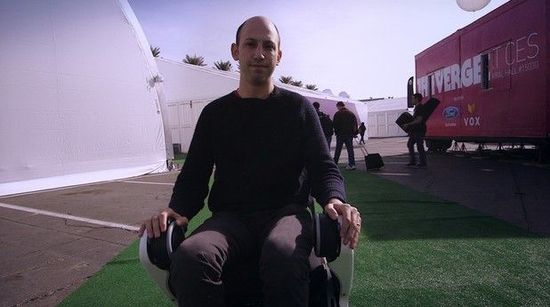 20140114094047986e5_550.jpg ,互联网,CES前沿:全球最具前瞻性的高科技轮椅Whill