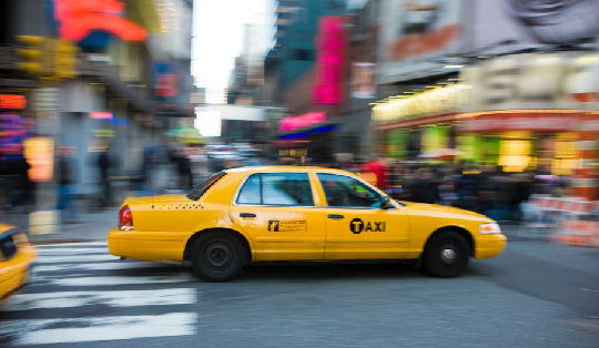 new-york-city-taxi-cab100166877l.jpg 阿里和腾讯的“烧钱”逻辑