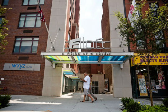 MK-CJ585_HOTELT_G_20140126181858.jpg 智能手机开房门,酒店发展新动向