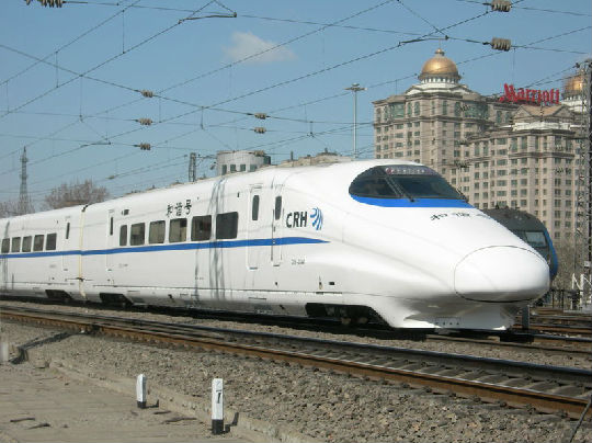 121P32192-0.jpg 春运火车上的移动应用APP调查