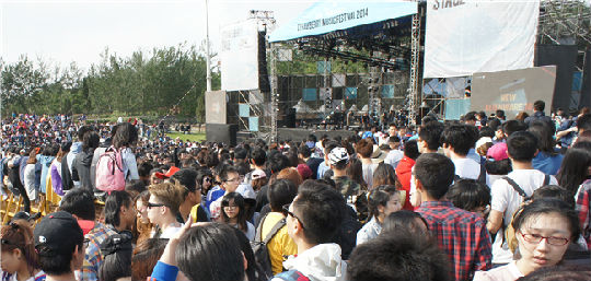 1.jpg ,极客,平板电脑,Google,互联网公司在草莓音乐节上尽展十八般武艺