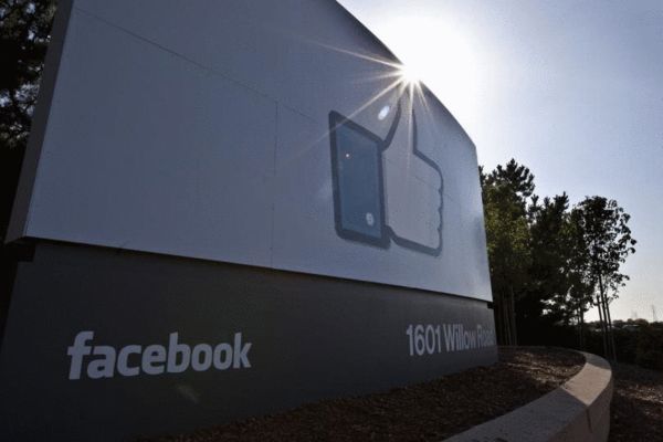 Img399722016.jpg ,并购重组,Facebook,Facebook视频 聊天应用向Snapchat宣战