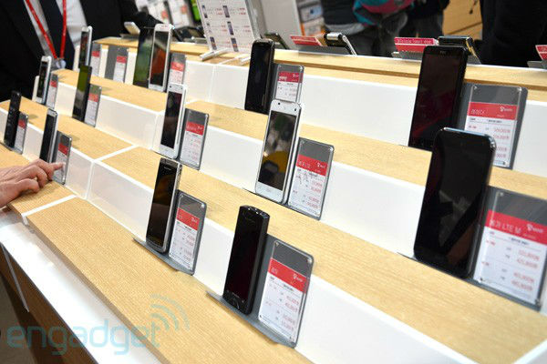 ,智能手机,Apple,由 HTC 的黯然退出，看外国手机厂闯荡韩国市场的艰难历程