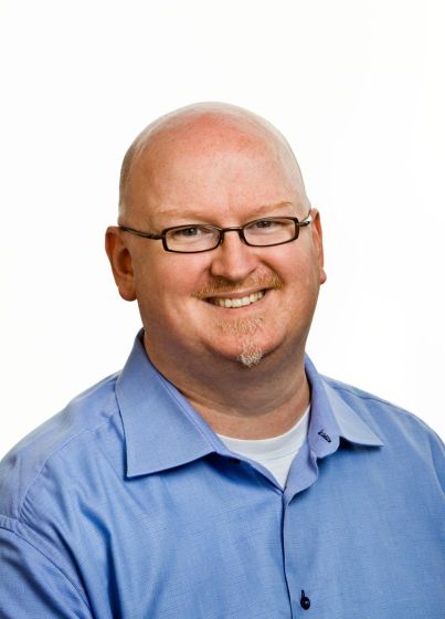 ,LinkedIn,Facebook,软件开发改革推动LinkedIn股价大涨