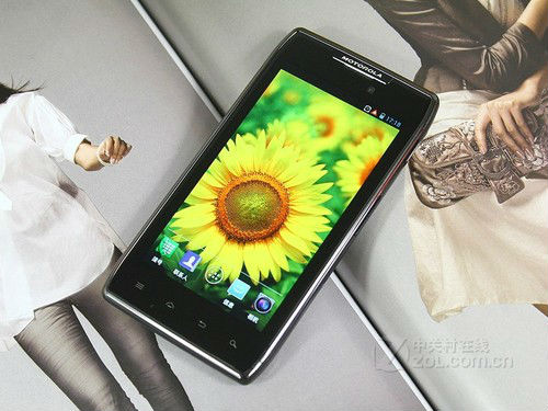 4.jpg ,智能手机,Apple,平板电脑,即时通讯,小米,20大智能手机关键字:2012国际国产谁贡献大?