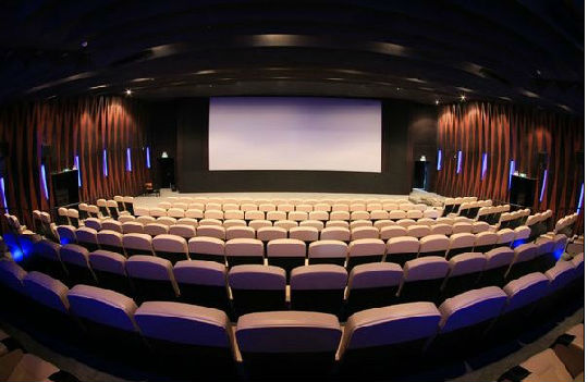 180229xa8bzuwfzuw4ehou.jpg ,投资人,平板电脑,智能电视,网媒论坛,并购重组,腾讯,百度,阿里巴巴,网络巨头进军电影业:星星之火 现已燎原