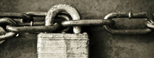 图片5.jpg ,马克·扎克伯格,Google,Facebook,搜索引擎,网络安全,浏览器,网络危机:该给个人隐私买保险了?