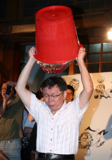 ,李彦宏,周鸿祎,雷军,古永锵,创业者,奇虎,小米,华为,徐小平,真格基金,创业投资,盘点中国互联网企业家的冰桶挑战秀：李彦宏周鸿祎雷军为公益湿身