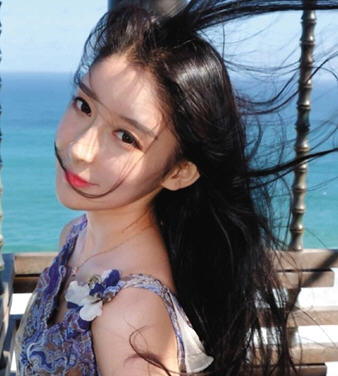 ,社交网络,网红周梦晗做微商卖面膜：从女神到女骗子