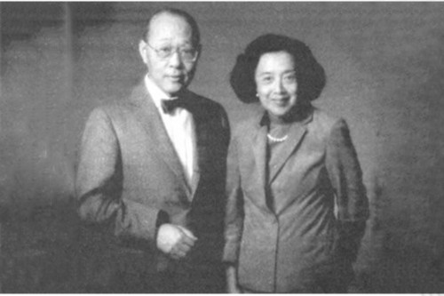 ,比尔·盖茨,创业者,企业家,管理层,媒体人,人人,Apple,Microsoft,创业融资,上市交易,比尔盖茨称赞的华人 计算机产业的精英