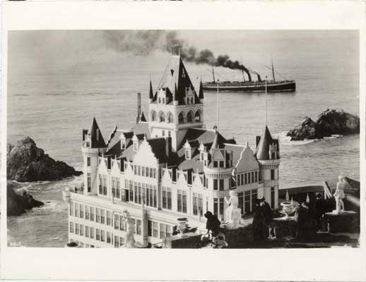 group-of-people-overlooking-the-cliff-house-from-sutro-heights-1890.jpg