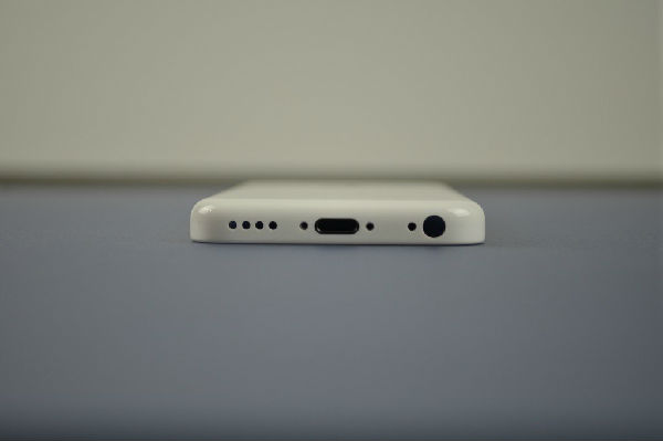 ,Apple,智能手机,即时通讯,趋势网爆料：廉价版iPhone5C大爆光