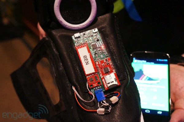 ,Google,谷歌SXSW大会推出智能鞋概念产品