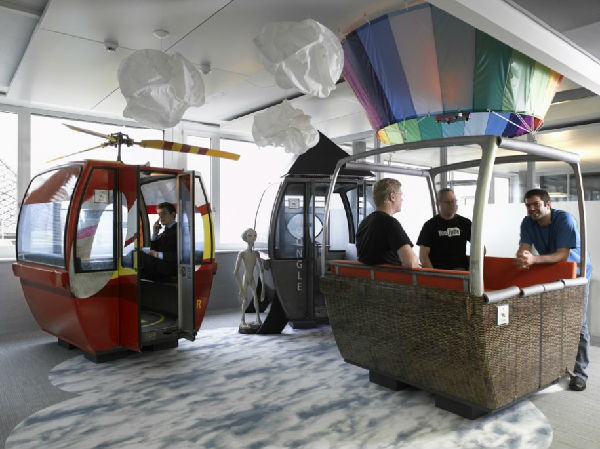 ,Google,媒体人,[狂图！] 谷歌全球办公环境秀：惊艳的苏黎世站