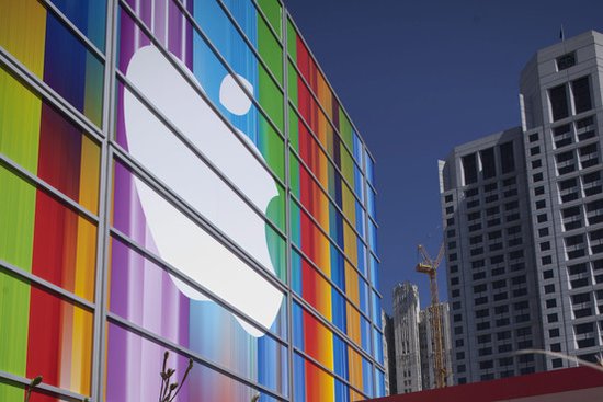 pingg2.jpg ,Apple,投资人,操作系统,分析称新iPhone无新意 投资人需落袋为安