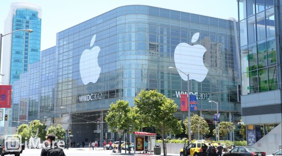 ,Apple,Microsoft,苹果调派人手保证开发进度 iOS 7将如期发布