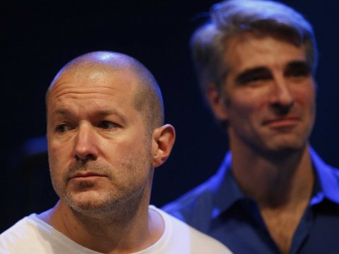 苹果手机的领导者 Jony Ive 和Craig Federighi. ,Apple,趋势网盘点:iPhone 5S 大揭秘!