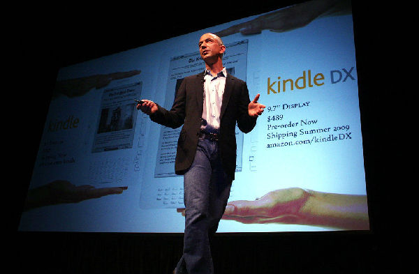 0752270egaose669rs6kjo.jpg ,Google,Amazon,云计算,网络广告,管理层,平板电脑,Google将对决亚马逊:一个搞零售 一个玩广告