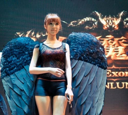 ,互联网,[多图]宅男猝死怪蜀黍扑街 首日十大ShowGirl精选
