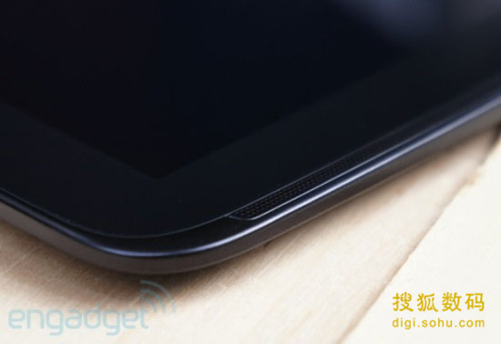 ,平板电脑,Google,超高屏幕分辨率的优势下，Nexus 10也存在续航和拍照方面的平庸