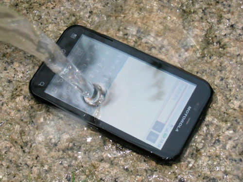 L1P18WS2GFB4_image017_500.jpg ,智能手机,操作系统,趋势网盘点:不惧冬季严寒 魅族MX2领衔防寒智能手机