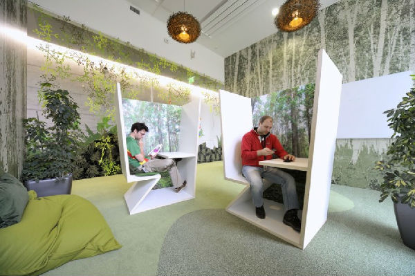 ,Google,媒体人,[狂图！] 谷歌全球办公环境秀：惊艳的苏黎世站