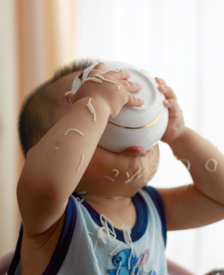 ,网民,卖萌吃面弟萌翻网络