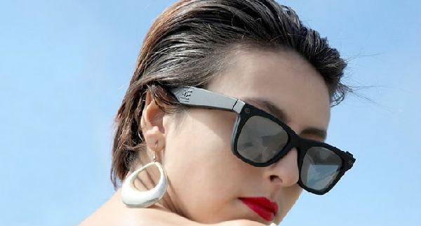 30632-13040914433LV.jpg ,Google,智能手机,增强现实,山寨谷歌眼镜逆袭?